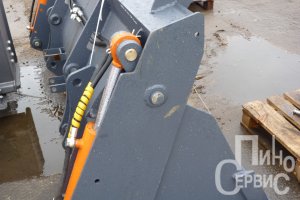 Фронтальный ковш двухчелюстной